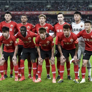 C7娱乐app-包含深圳佳兆业逼平上海绿地申花，保持不败势头的词条